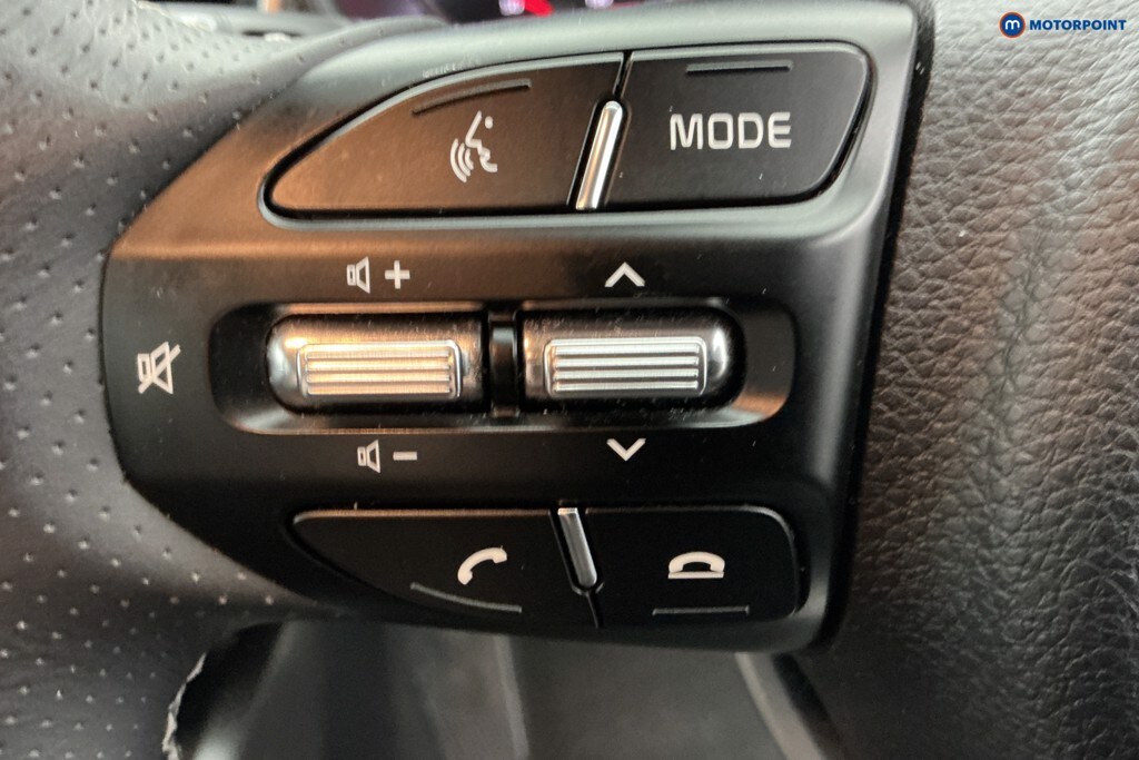 Used Kia Stonic 2022 for sale - 76777620: Photo 27