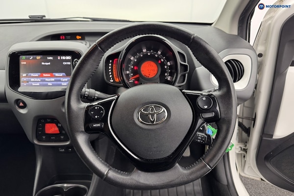 Used Toyota AYGO 2018 for sale - 76222835: Photo 11