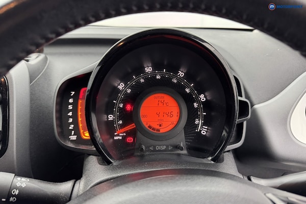 Used Toyota AYGO 2018 for sale - 76222835: Photo 12