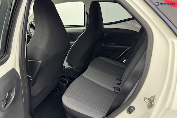 Used Toyota AYGO 2018 for sale - 76222835: Photo 16