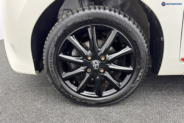 Used Toyota AYGO 2018 for sale - 76222835: Photo 30