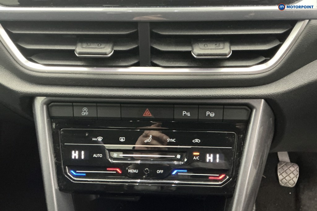 Used Volkswagen T-Roc 2022 for sale - 76545686: Photo 16