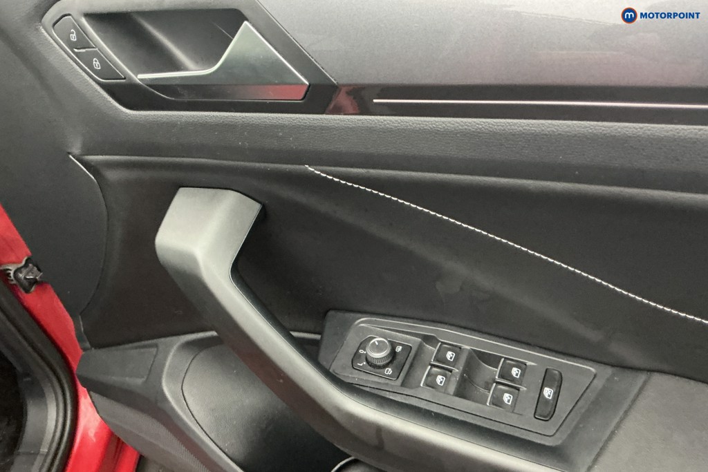 Used Volkswagen T-Roc 2022 for sale - 76545686: Photo 18