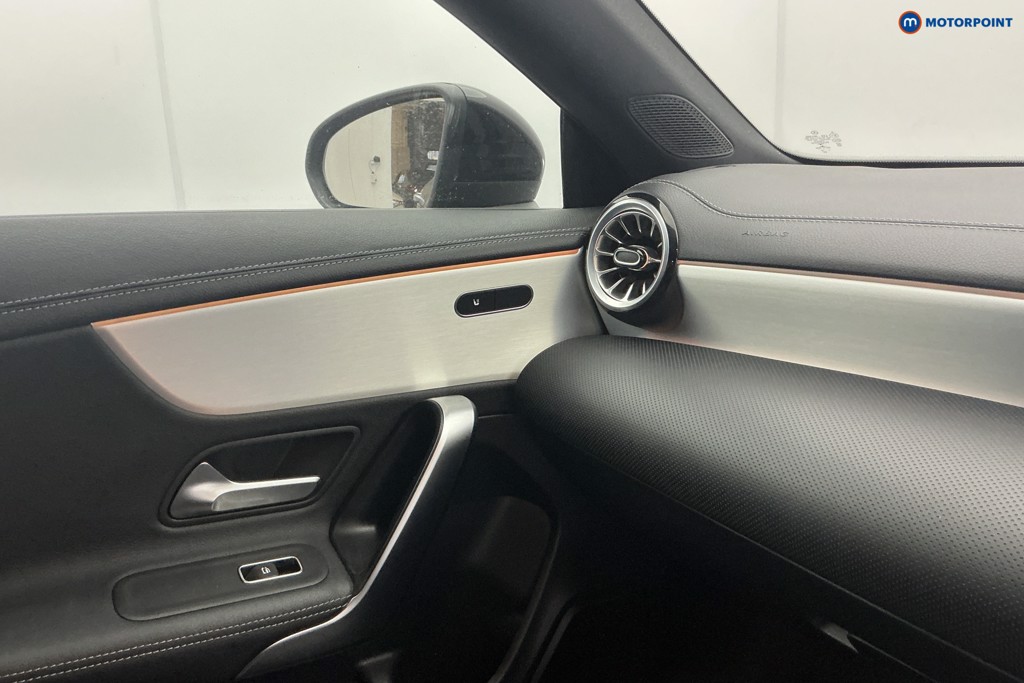 Used Mercedes-Benz CLA 2022 for sale - 76557616: Photo 15