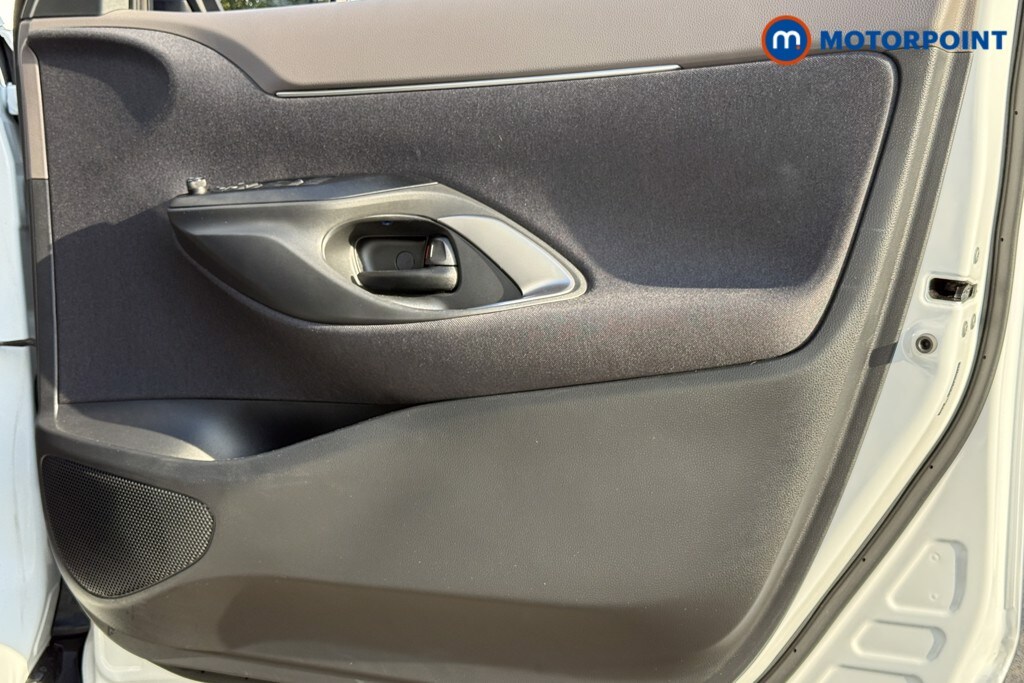 Used Toyota Yaris Cross 2024 for sale - 76875902: Photo 17