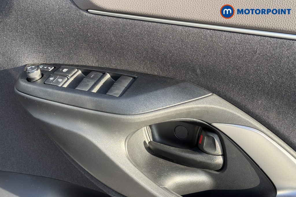 Used Toyota Yaris Cross 2024 for sale - 76875902: Photo 18