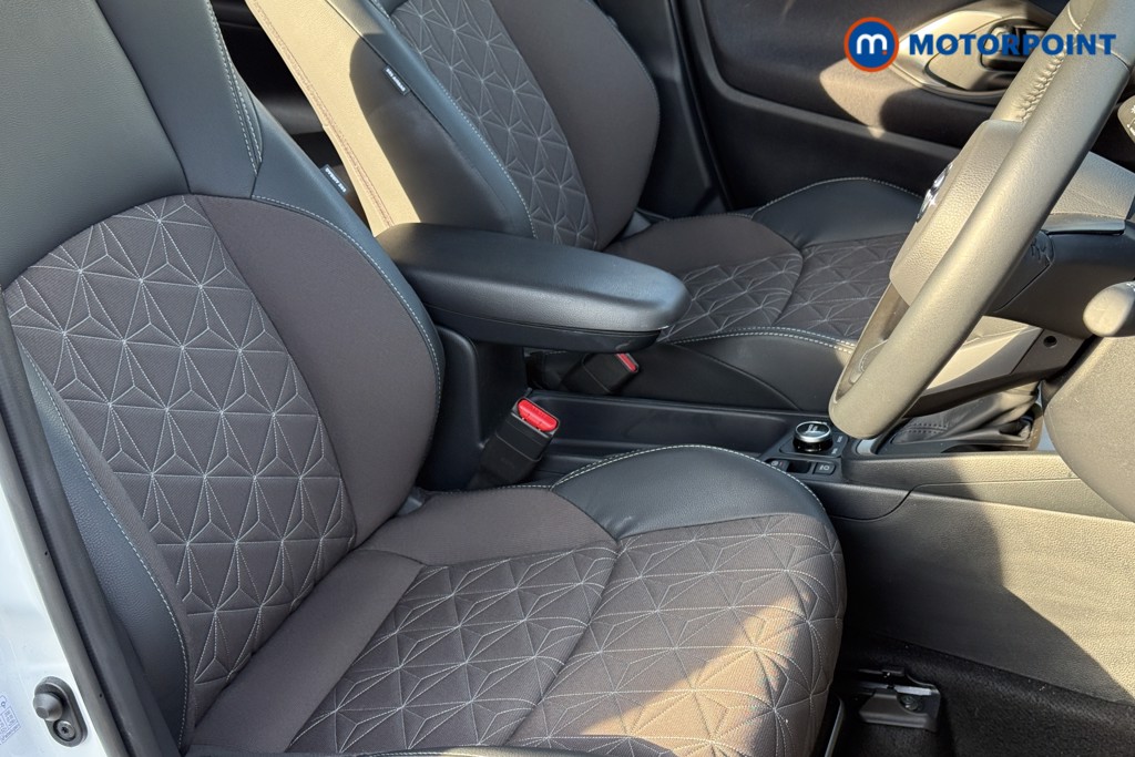 Used Toyota Yaris Cross 2024 for sale - 76875902: Photo 19