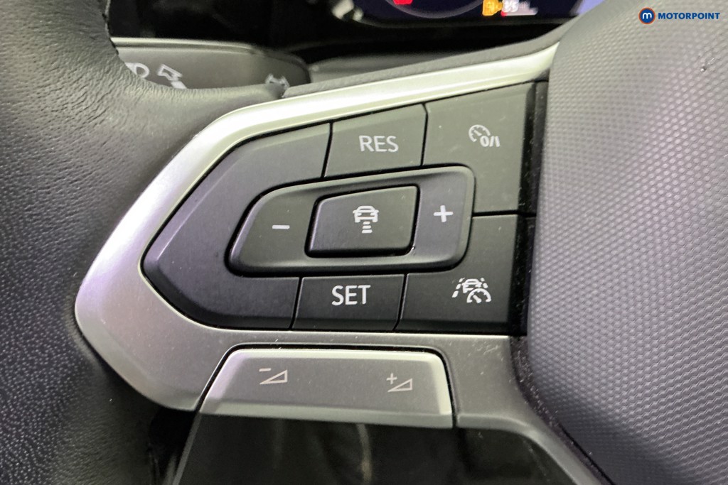 Used Volkswagen Golf 2023 for sale - 77026076: Photo 32