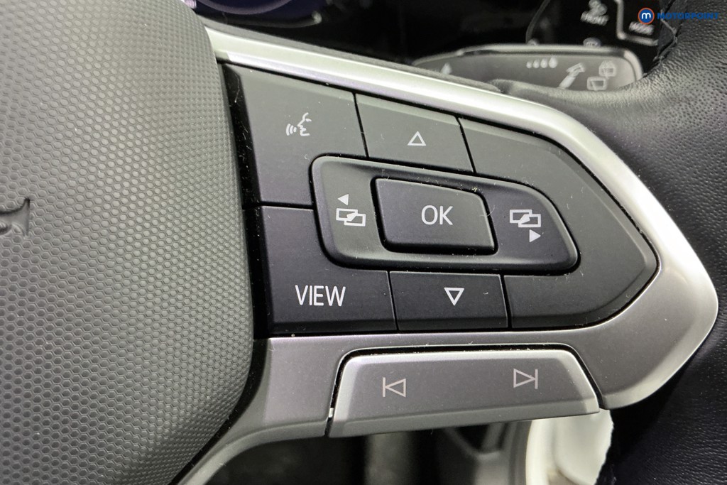 Used Volkswagen Golf 2023 for sale - 77026076: Photo 33