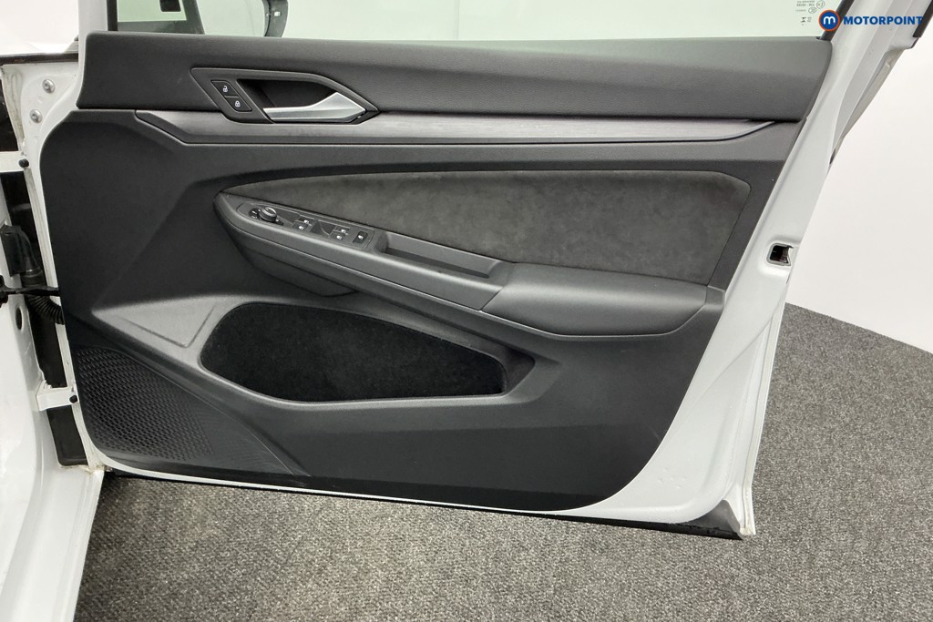 Used Volkswagen Golf 2023 for sale - 77026076: Photo 35