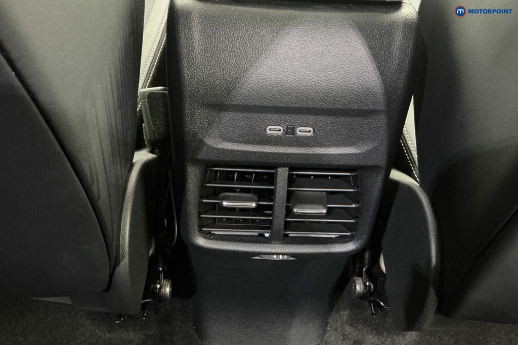 Used Ford Explorer 2025 for sale - 76641252: Photo 17