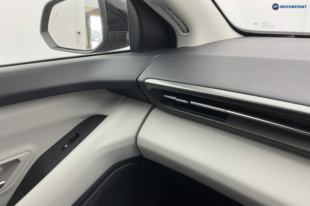 Used Ford Explorer 2025 for sale - 76641252: Photo 24