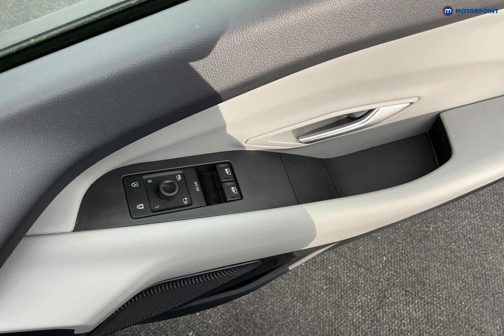 Used Ford Explorer 2025 for sale - 76641252: Photo 29