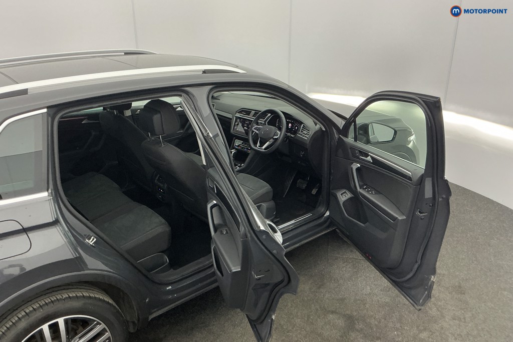 Used Volkswagen Tiguan 2023 for sale - 77848924: Photo 13