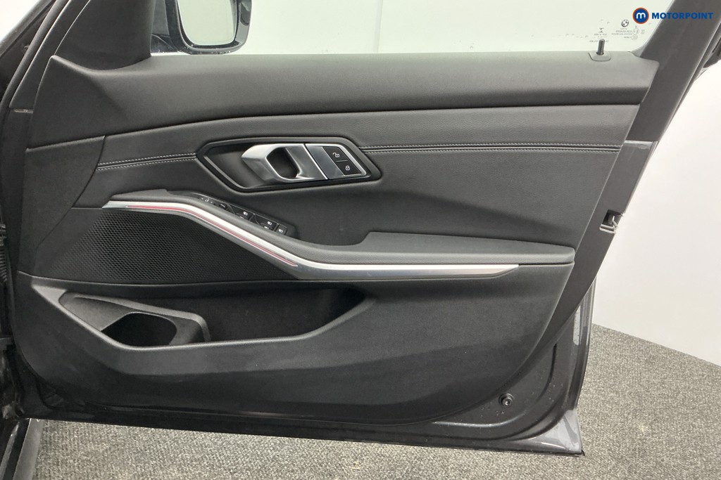 Used BMW 3 Series 2021 for sale - 77199099: Photo 30