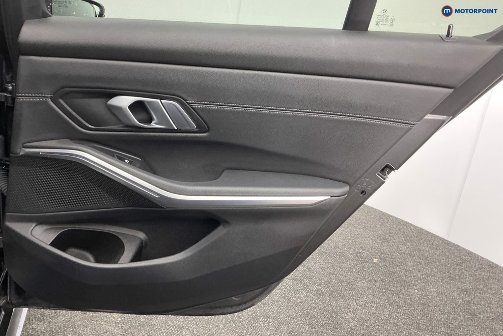 Used BMW 3 Series 2021 for sale - 77199099: Photo 33