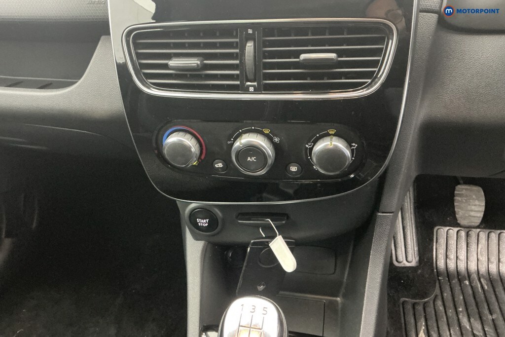 Used Renault Clio 2019 for sale - 77354736: Photo 26