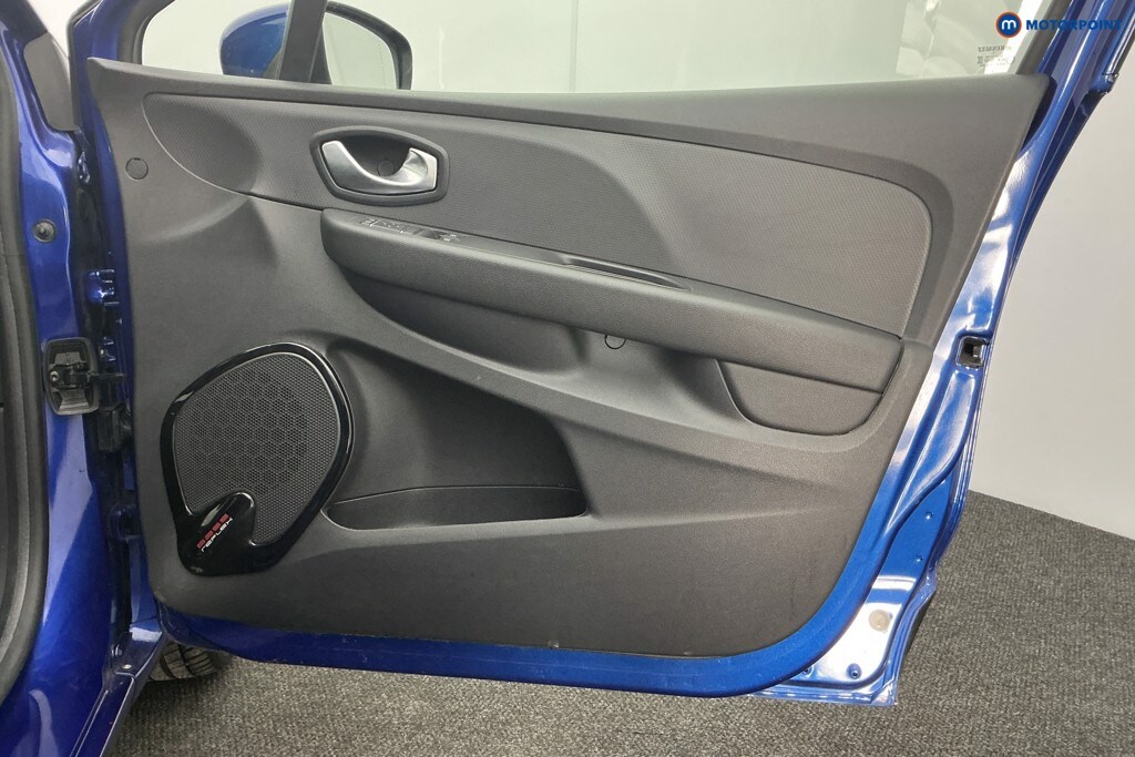 Used Renault Clio 2019 for sale - 77354736: Photo 32