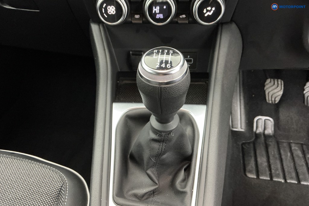 Used Renault Captur 2022 for sale - 76364263: Photo 22
