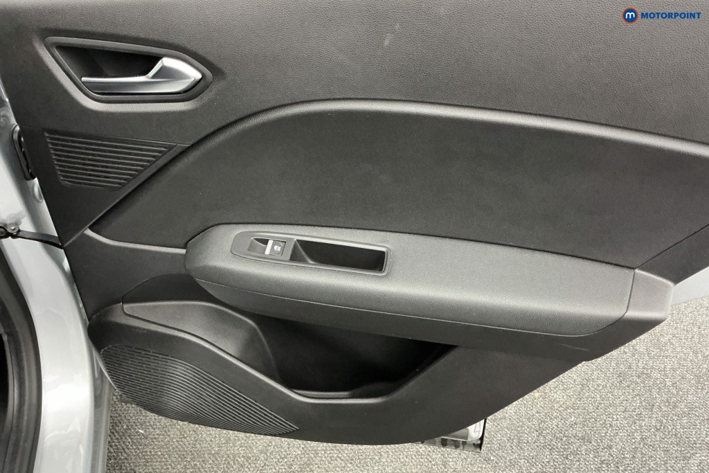 Used Renault Captur 2022 for sale - 76364263: Photo 30