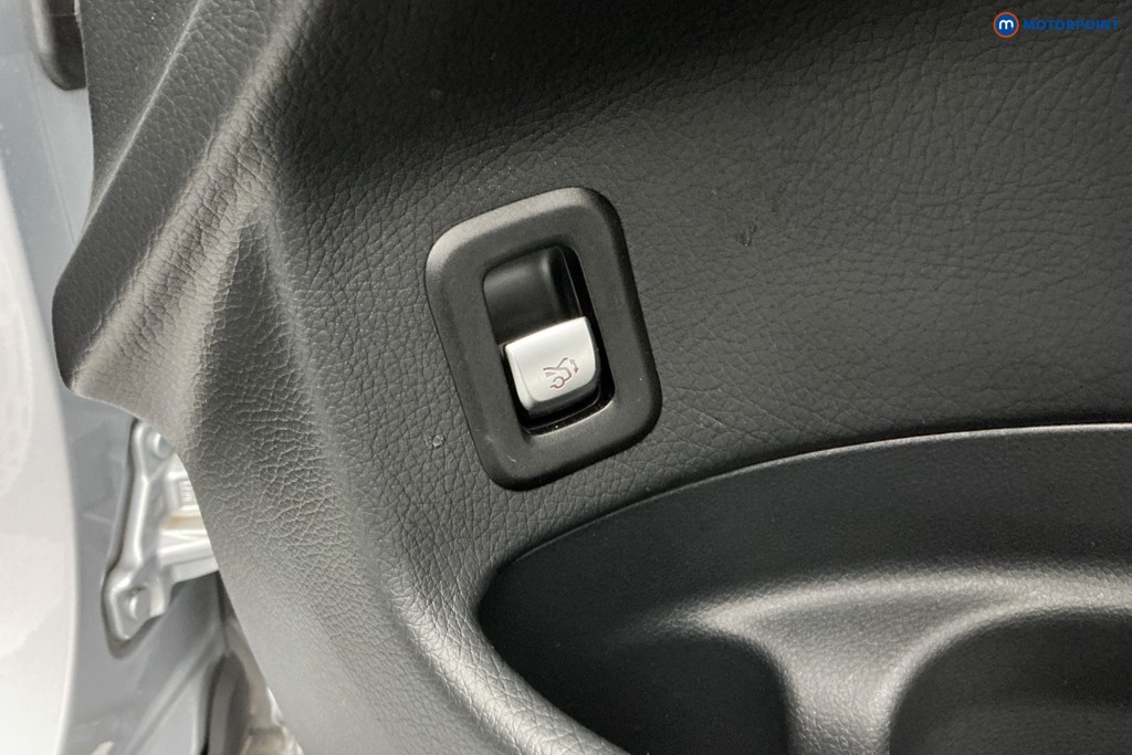 Used Mercedes-Benz EQC 2021 for sale - 77100040: Photo 36