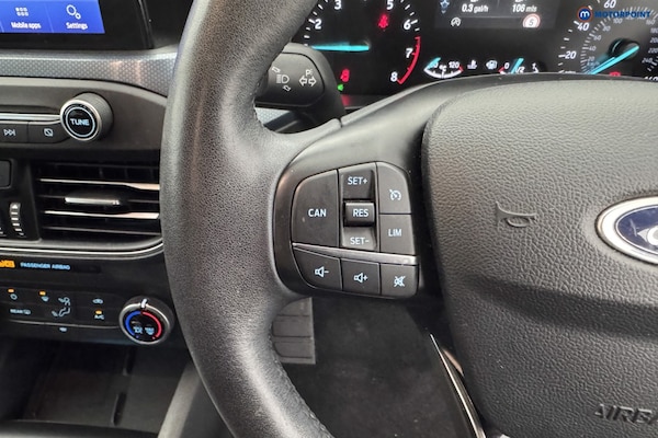 Used Ford Focus 2021 for sale - 76222877: Photo 20