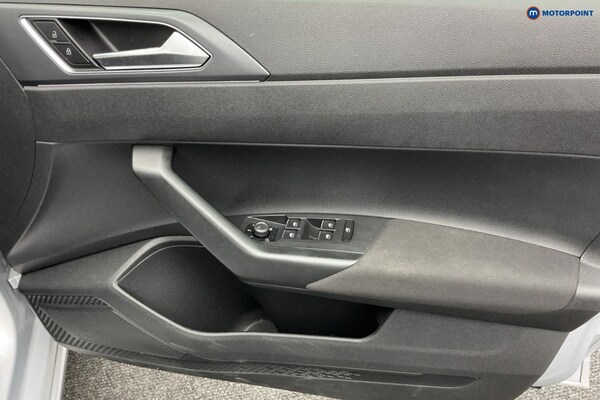 Used Volkswagen Taigo 2024 for sale - 76278946: Photo 30
