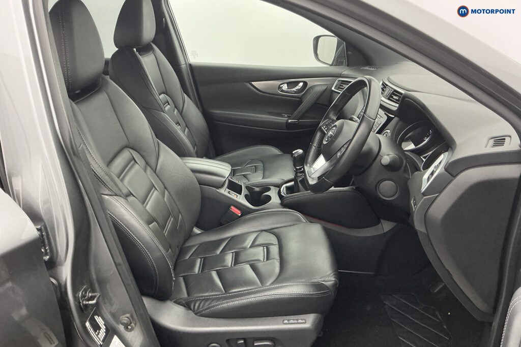 Used Nissan Qashqai 2018 for sale - 77984408: Photo 14