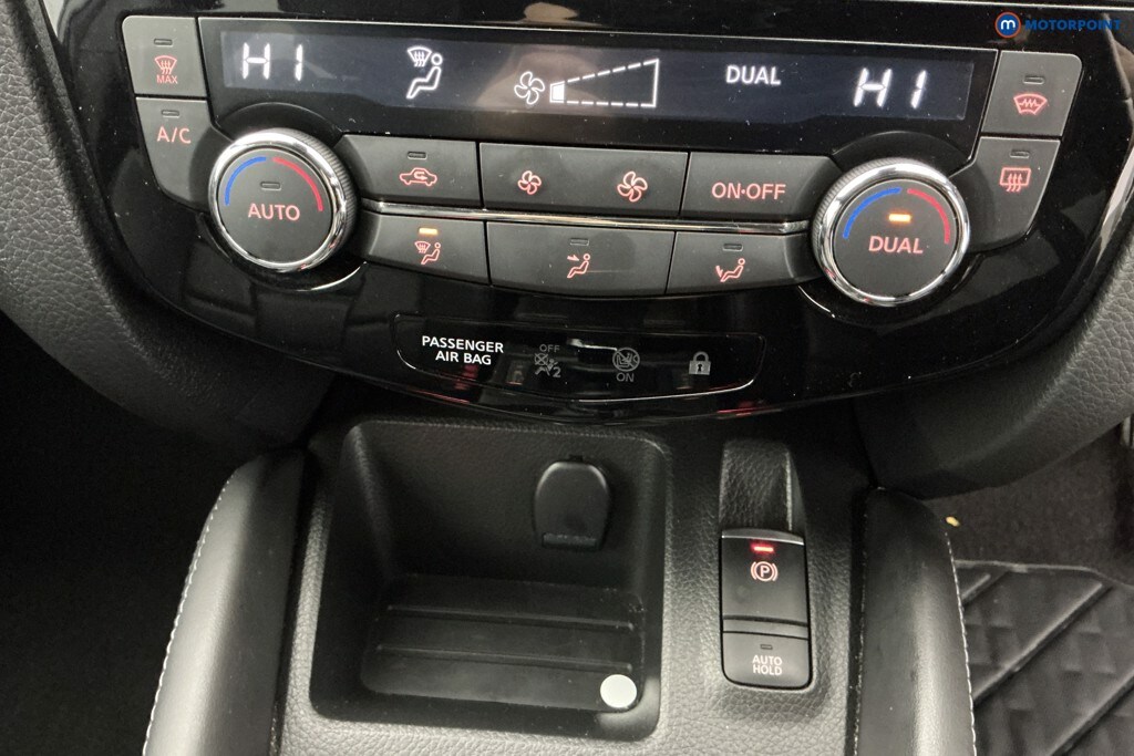 Used Nissan Qashqai 2018 for sale - 77984408: Photo 29