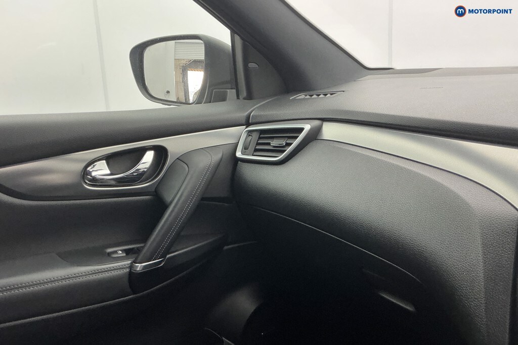 Used Nissan Qashqai 2018 for sale - 77984408: Photo 31