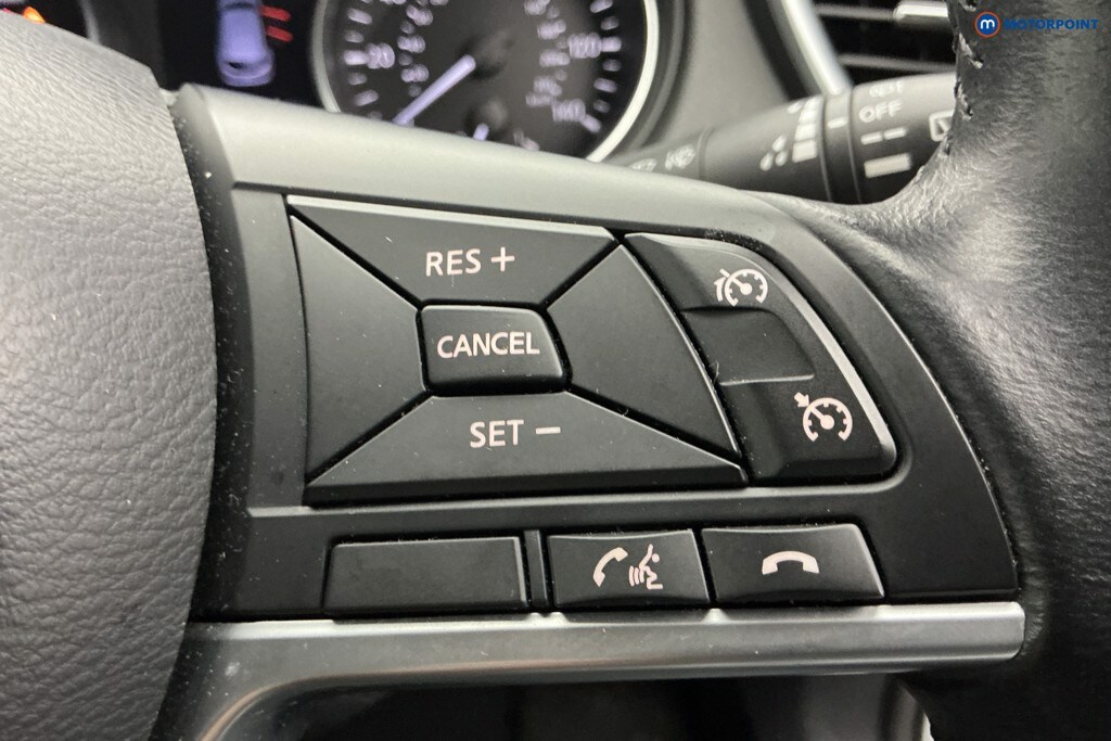 Used Nissan Qashqai 2018 for sale - 77984408: Photo 33