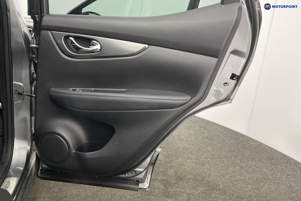 Used Nissan Qashqai 2018 for sale - 77984408: Photo 39