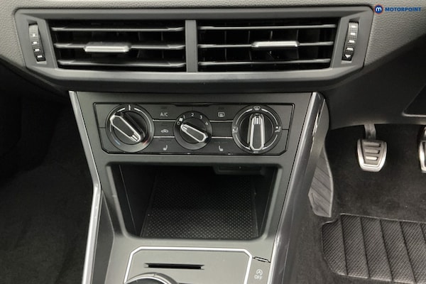 Used Volkswagen Polo 2021 for sale - 76303384: Photo 24