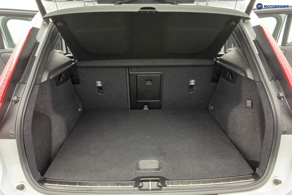 Used Volvo XC40 for sale - 77364609: Photo 12