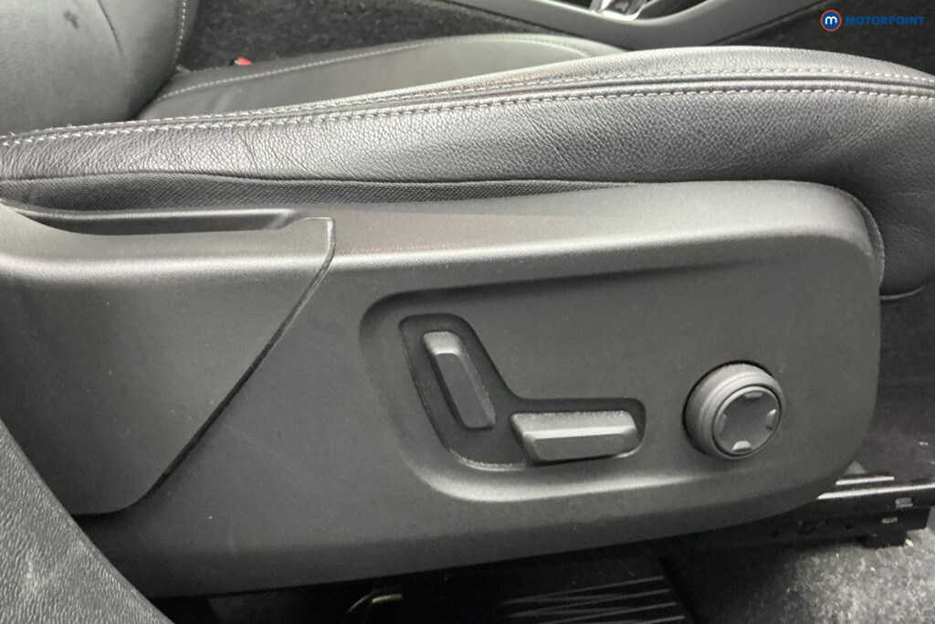 Used Volvo XC40 for sale - 77364609: Photo 32