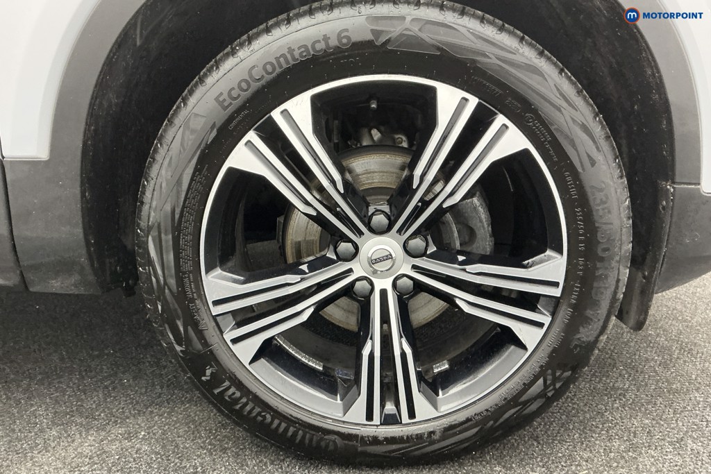 Used Volvo XC40 for sale - 77364609: Photo 48