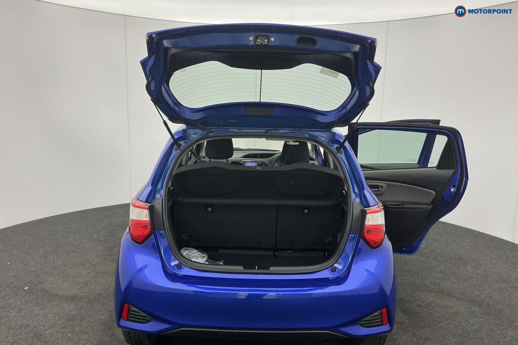 Used Toyota Yaris 2018 for sale - 76908890: Photo 11