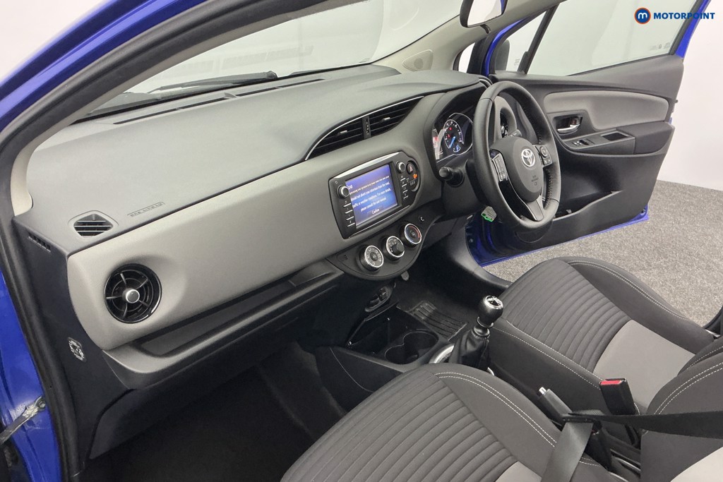 Used Toyota Yaris 2018 for sale - 76908890: Photo 17
