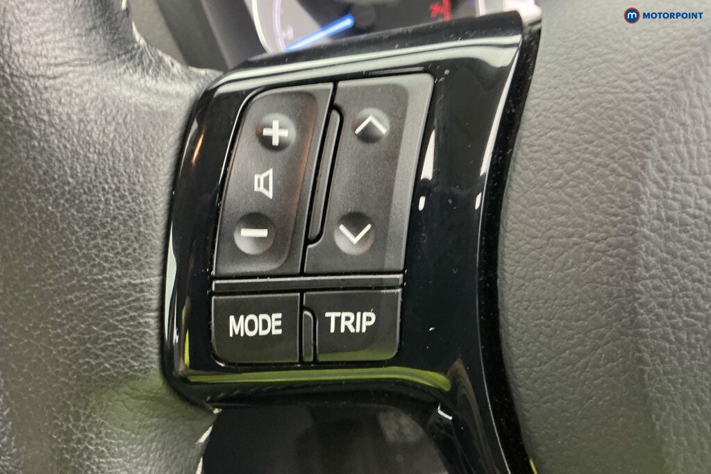 Used Toyota Yaris 2018 for sale - 76908890: Photo 26