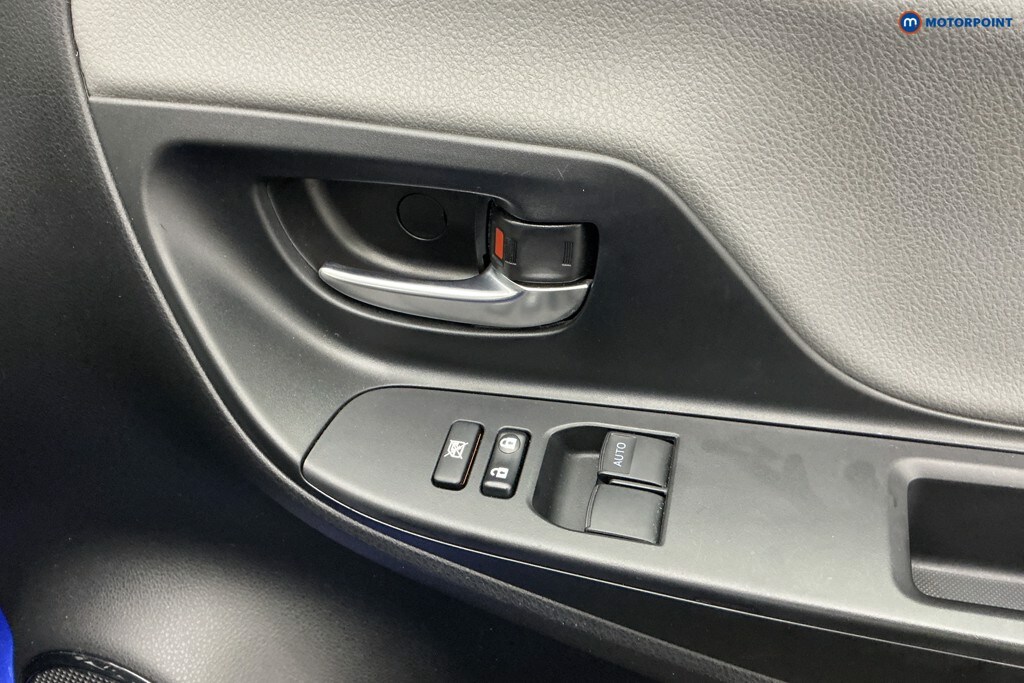 Used Toyota Yaris 2018 for sale - 76908890: Photo 31