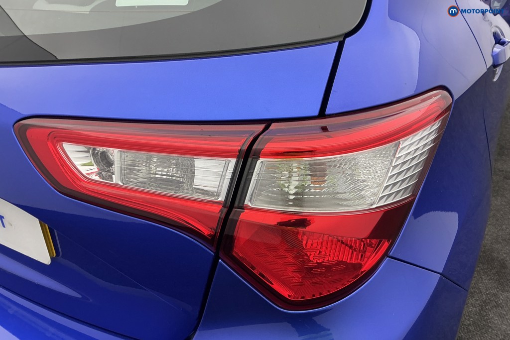 Used Toyota Yaris 2018 for sale - 76908890: Photo 38