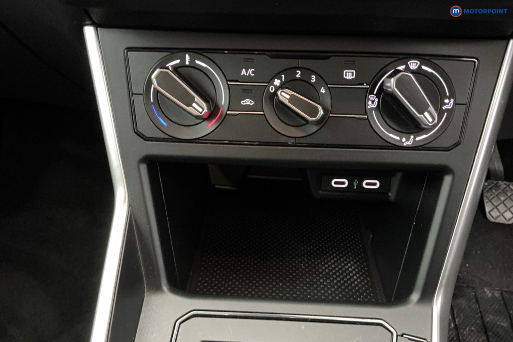 Used Volkswagen Polo 2024 for sale - 77435755: Photo 30