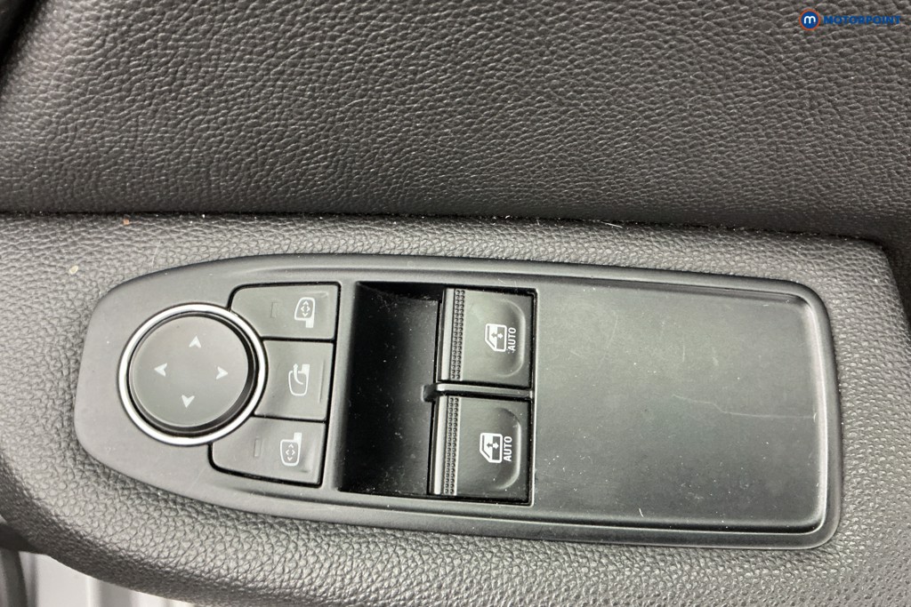 Used Renault Clio 2020 for sale - 77981361: Photo 32