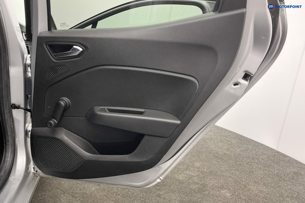 Used Renault Clio 2020 for sale - 77981361: Photo 33