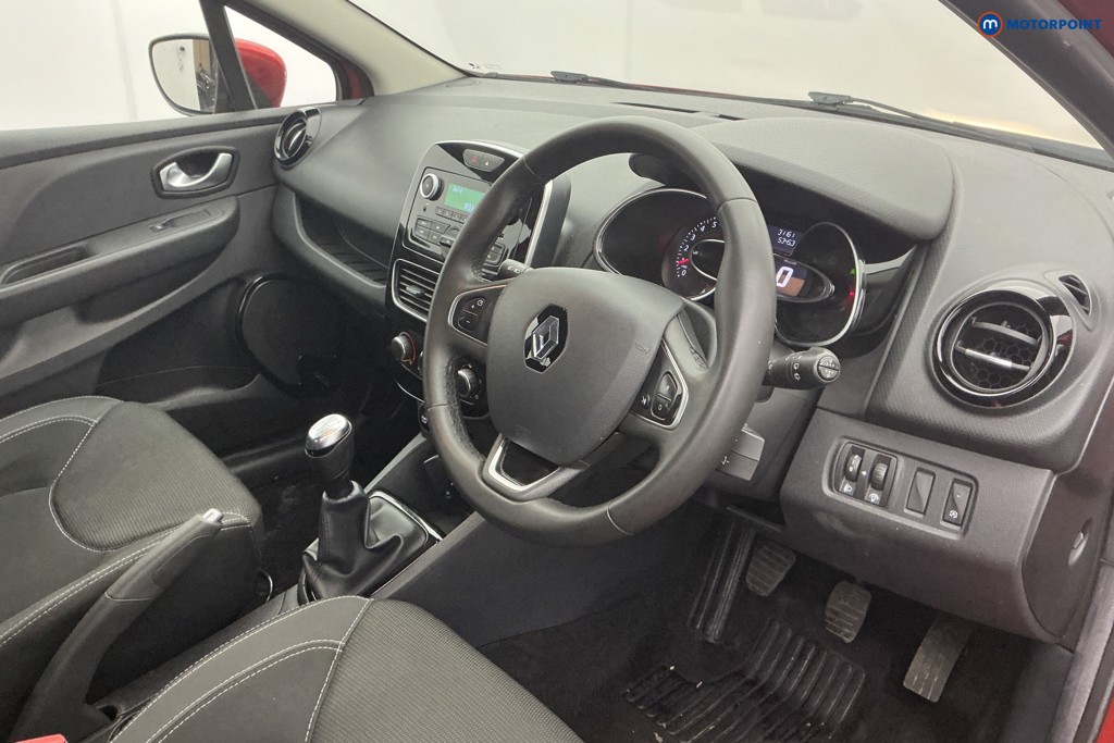Used Renault Clio 2018 for sale - 77348220: Photo 18