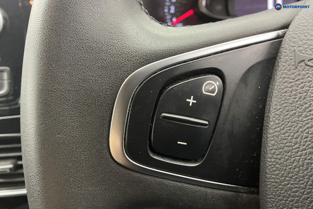 Used Renault Clio 2018 for sale - 77348220: Photo 30