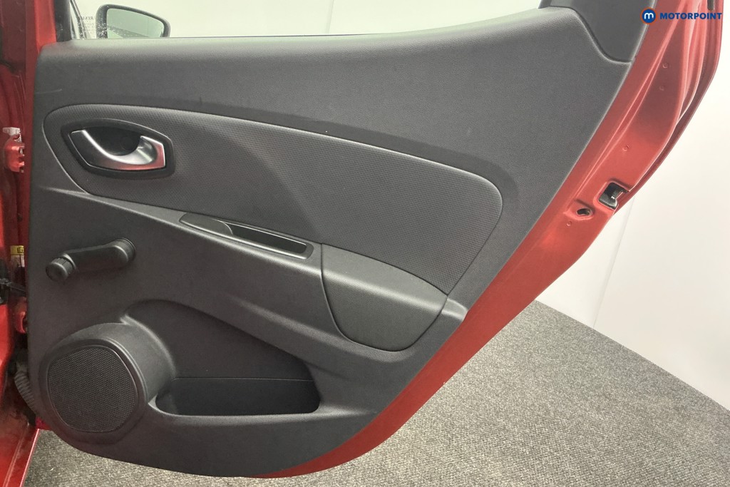 Used Renault Clio 2018 for sale - 77348220: Photo 36