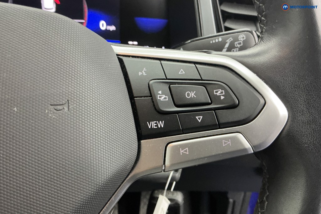 Used Volkswagen T-Roc 2023 for sale - 77989207: Photo 30