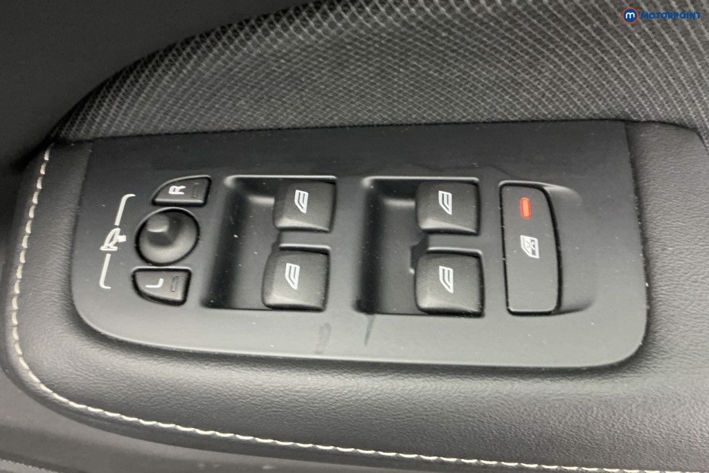 Used Volvo V60 2021 for sale - 77340433: Photo 38