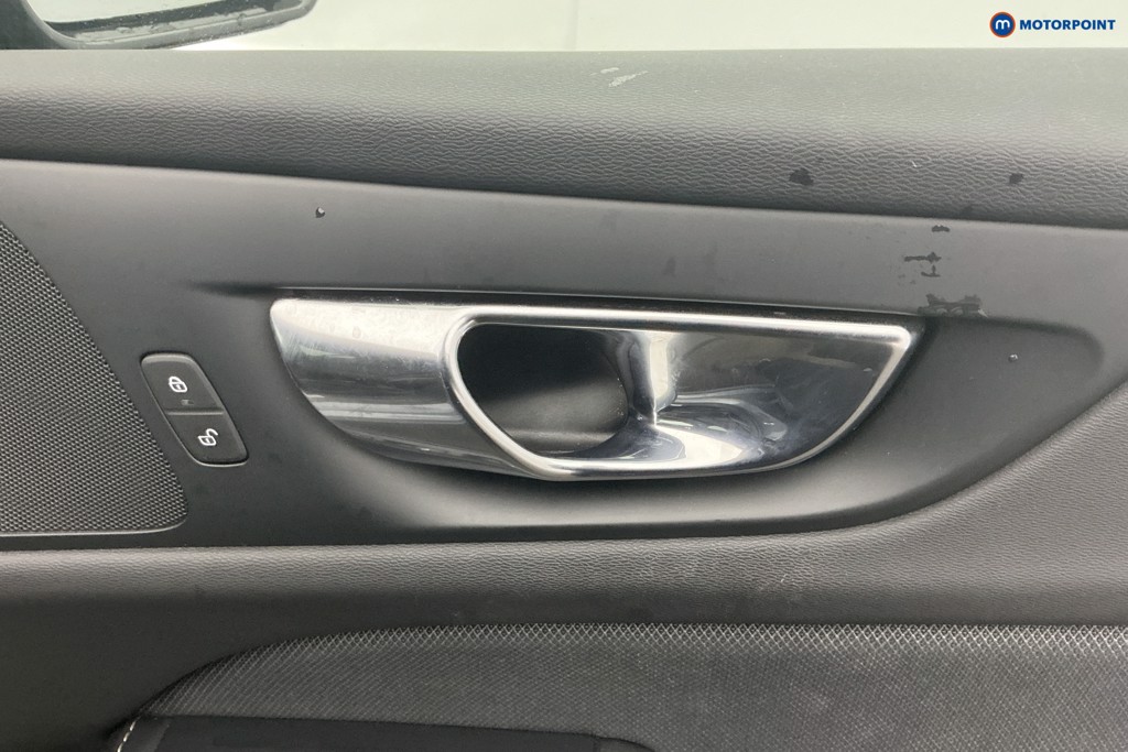 Used Volvo V60 2021 for sale - 77340433: Photo 39